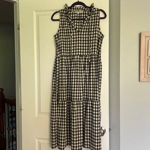 BB Dakota Garden Gingham Dress- no tags never worn